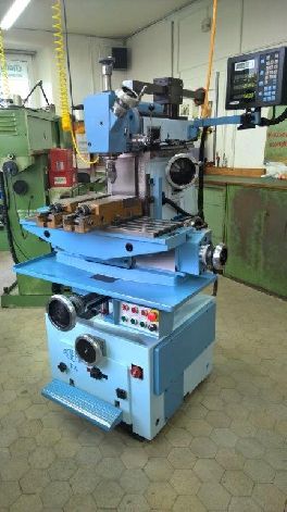 ACIERA F4 MILLING MACHINE (AS NEW CONDITION)