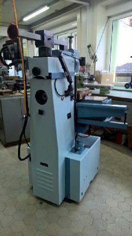 ACIERA F4 MILLING MACHINE (AS NEW CONDITION)