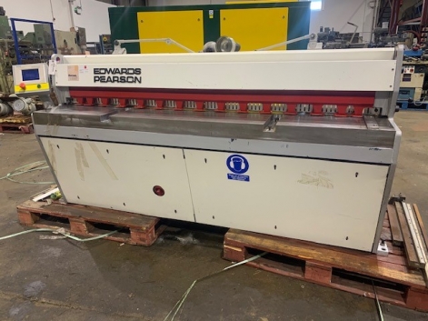 EDWARDS PEARSON CNC GUILLOTINE (2000MM X 4MM CAPACITY)