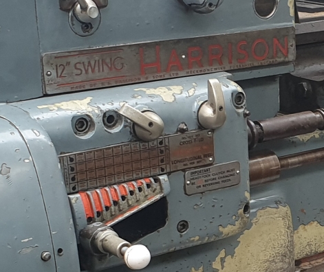 HARRISON 12â€ SWING STRAIGHT BED CENTRE LATHE (12" X 24" CAPACITY)