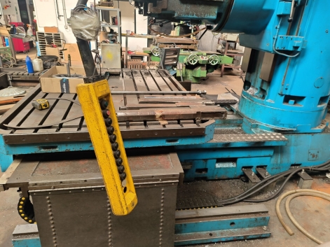 BOKO F30 UNIVERSAL BORING / MILLING MACHINE