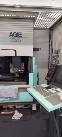 AGIE AGIECUT CLASSIC 2S WIRE EROSION MACHINE AGIE AGIECUT CLASSIC 2S WIRE EROSION MACHINE