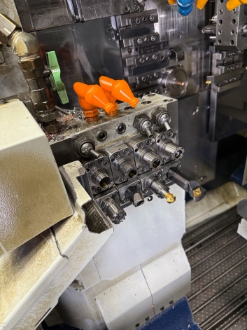 TORNOS GAMMA 20/6B CNC SLIDING HEAD LATHE TORNOS GAMMA 20/6B CNC SLIDING HEAD LATHE