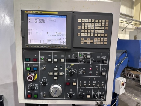 DOOSAN PUMA 700L CNC TURNING CENTRE