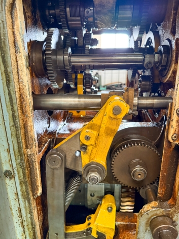 WICKMAN 1-3/8" X 6 SPINDLE AUTOMATIC LATHE